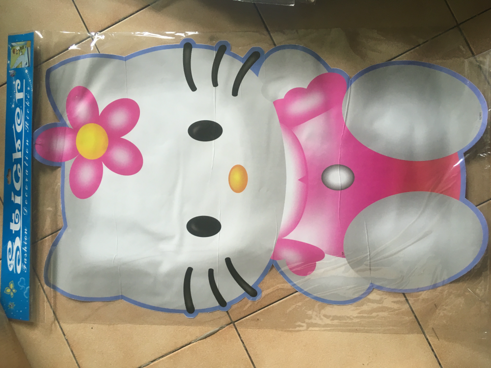 Duża naklejka na ścianę z kotkiem hello kitty