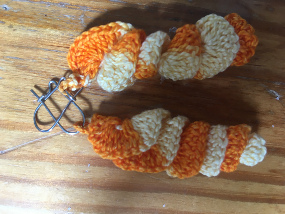 Kolczyki pomarańczowe szydełkowe spirale gradient hand-made
