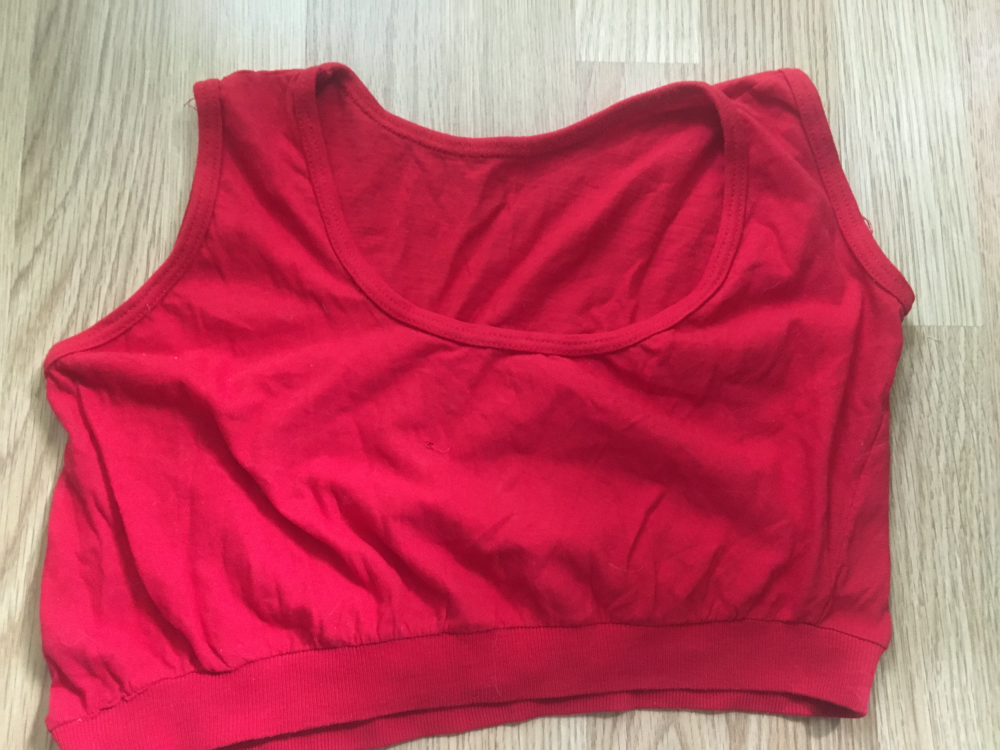 Krótka bluzka bez rekawow crop top czerwony sportowy