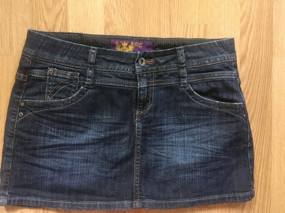 Cropp spódniczka mini ciemny jeans z kieszeniami