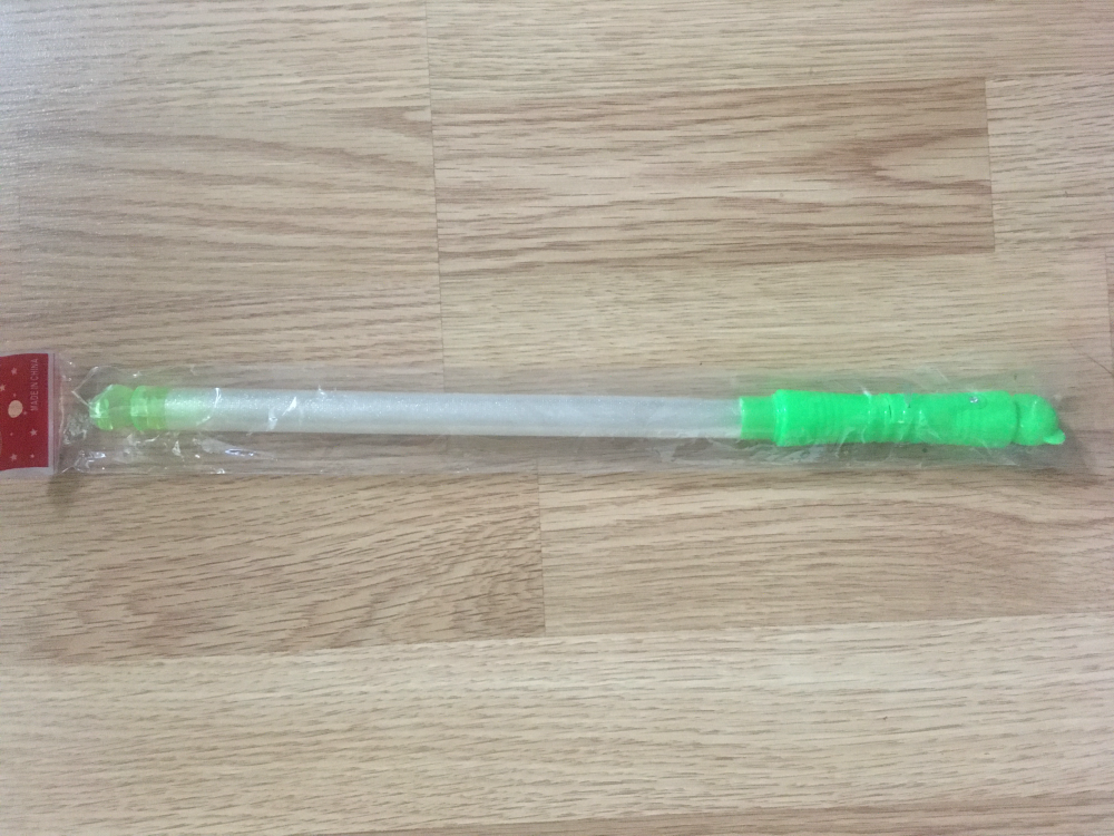 Świecąca różdżka / miecz świetlny zielona na baterie