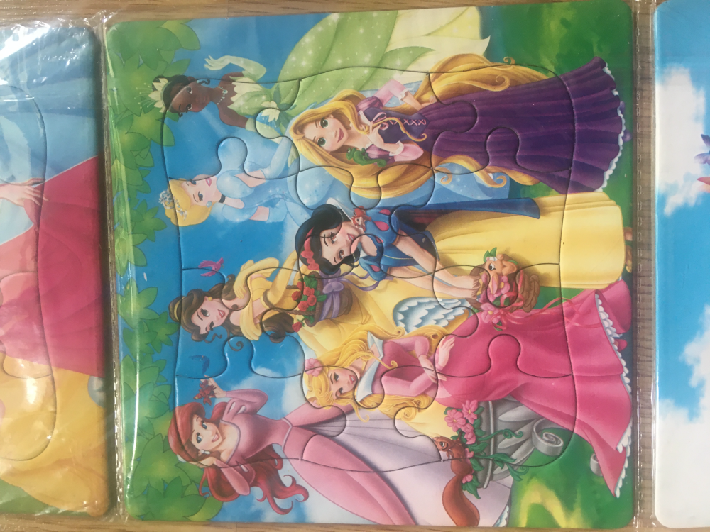 Zestaw 3 mini puzzli księżniczki Disney z ich kolorowankami