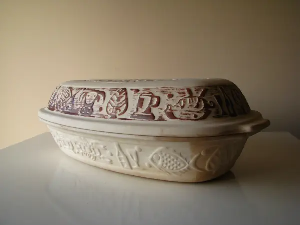 Brytfanka garnek rzymski do pieczenia nie szkliwiony owalny