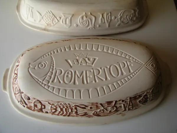 Brytfanka garnek rzymski do pieczenia nie szkliwiony owalny