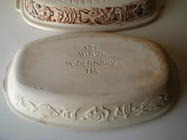 Brytfanka garnek rzymski do pieczenia nie szkliwiony owalny