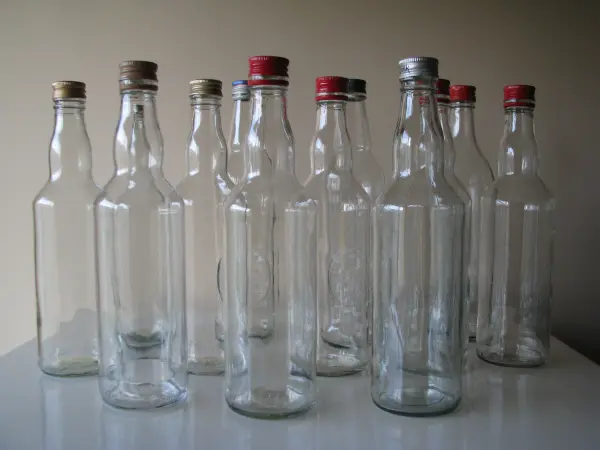 Butelki 0,5 l z nakrętkami na nalewki soki ocet i inne przet