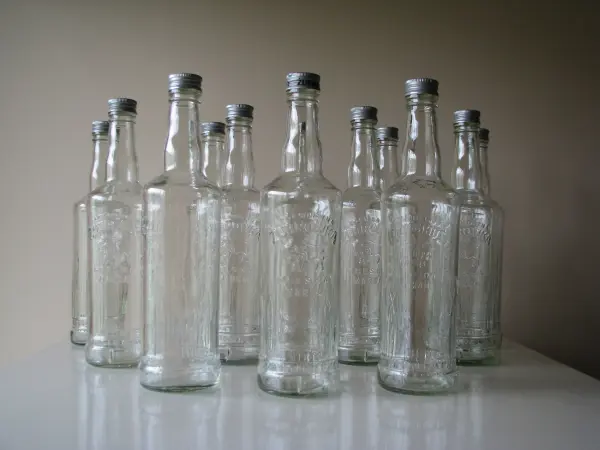 Butelki Żubrówka 0,5 l z nakrętkami na nalewki, soki, ocet i