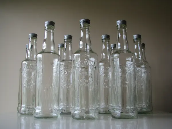 Butelki Żubrówka 0,5 l z nakrętkami na nalewki, soki, ocet i