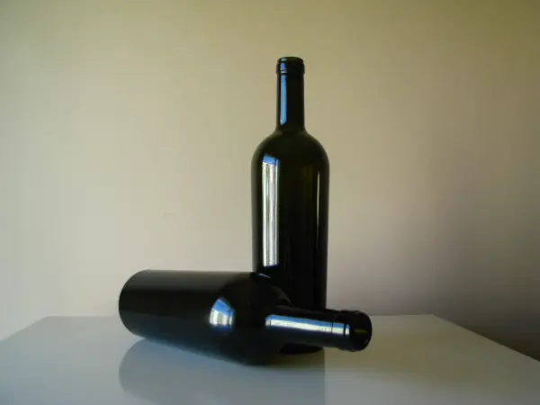 Dobre gatunkowo butelki na domowe wino 0,7 l