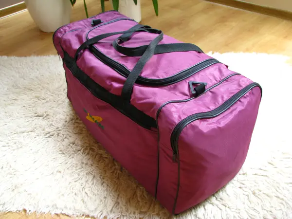 Duża, mocna torba turystyczno-sportowa 3-komorowa 