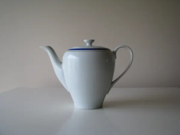 Dzbanek porcelanowy, imbryk Wawel Ruszczyński model Julita