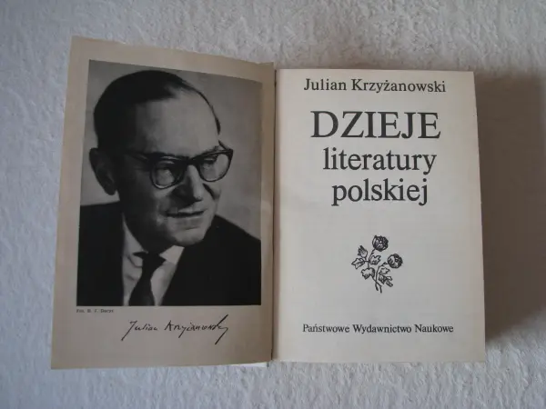 Dzieje Literatury polskiej, Julian Krzyżanowski PWN 