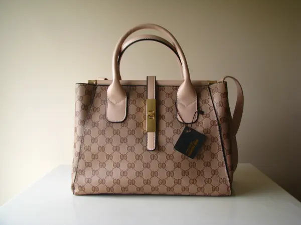 Elegancka torebka na ramię i do ręki 