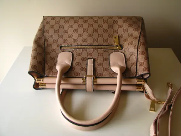 Elegancka torebka na ramię i do ręki 