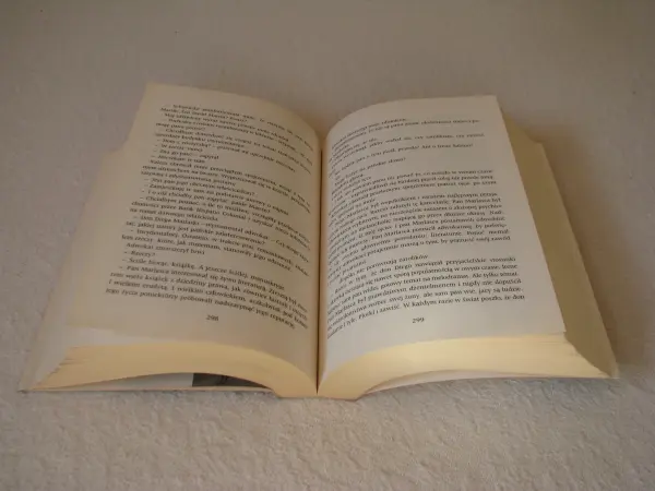 Gra anioła - Carlos Riuz Zafon Cmentarz zapomnianych książek