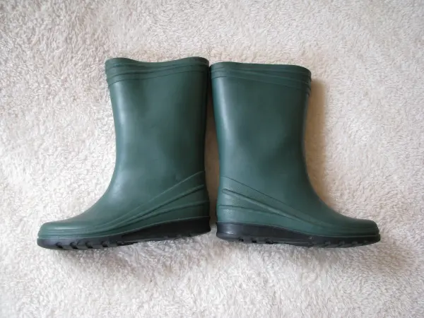 Gumowce, buty ogrodowe zielone rozm. 35, kalosze, gumiaki 