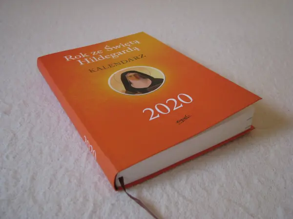 Kalendarz książkowy Rok ze Świętą Hildegardą 2020 