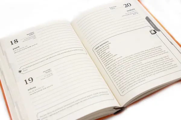 Kalendarz książkowy Rok ze Świętą Hildegardą 2020 