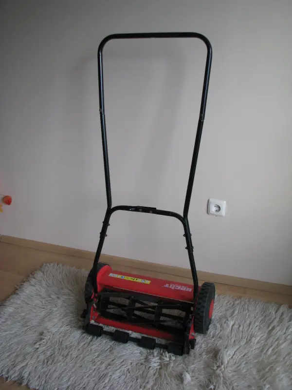 Kosiarka ręczna wrzecionowa Hecht 