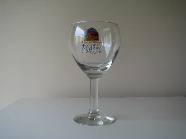 Kufel szklany kielich puchar do piwa Leffe pokal szklanka