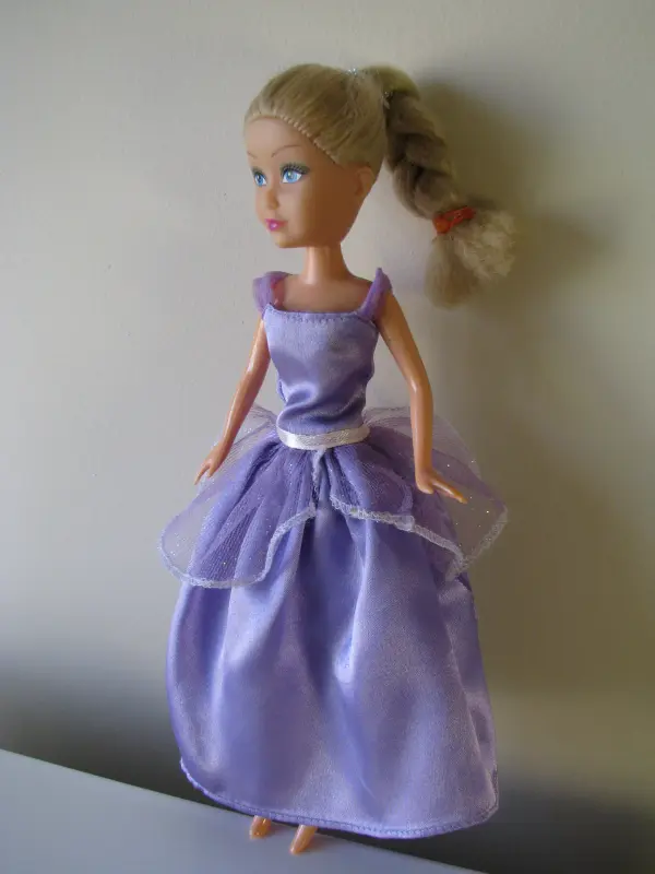Lalki typu Barbie księżniczki  