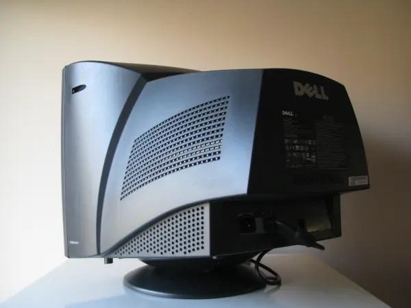 Monitor do komputera kineskopowy Dell 17 cali, model E773c