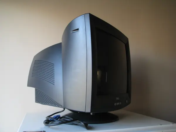 Monitor do komputera kineskopowy Dell 17 cali, model E773c