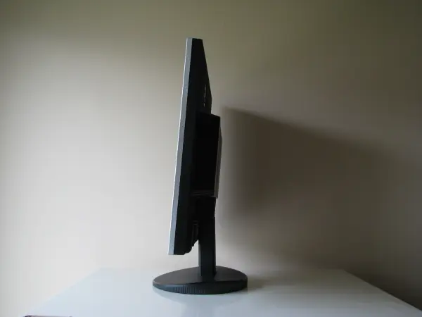 Monitor LCD do komputera LG Flatron L1952S 19 cali 