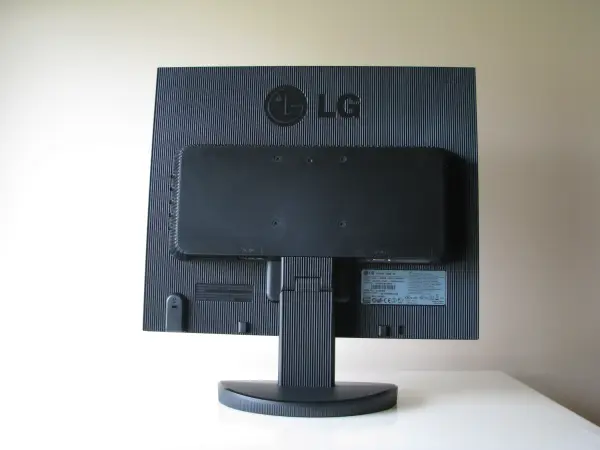 Monitor LCD do komputera LG Flatron L1952S 19 cali 