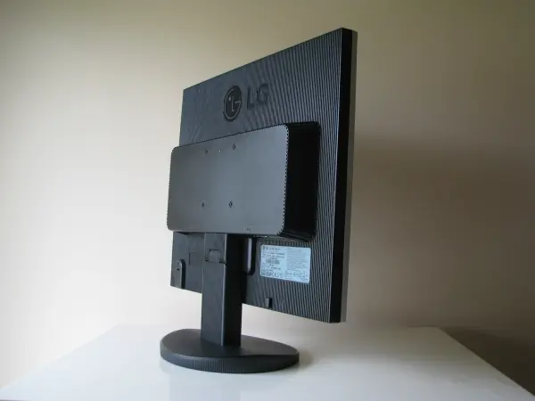 Monitor LCD do komputera LG Flatron L1952S 19 cali 