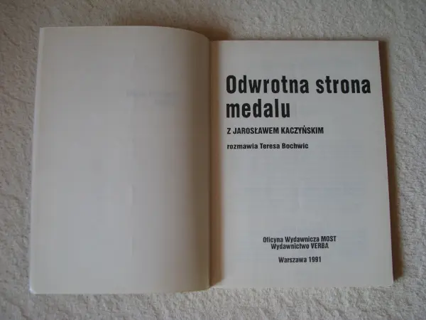 Odwrotna strona medalu, Jarosław Kaczyński, Teresa Bochwic  