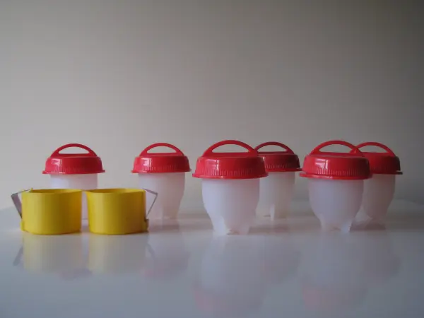 Otwieracz rozbijak do jajek silikonowe kubki forma gotowanie