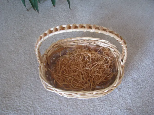 Piękny, owalny kosz wiklinowy koszyk 