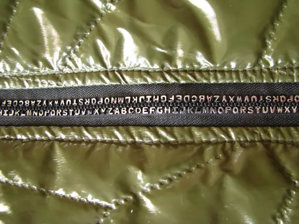 Pikowany bezrękawnik długa kamizelka z kapturem r. 48 / XXXL