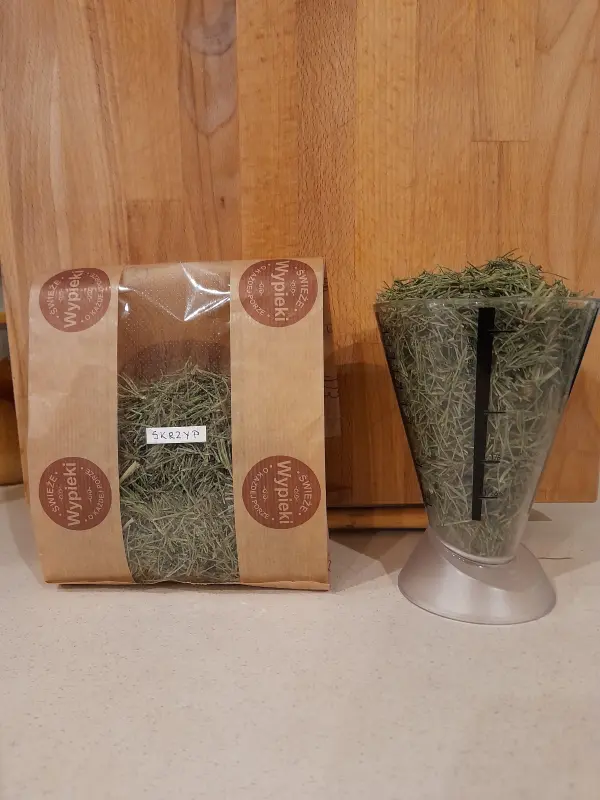 Pokrzywa i skrzyp polny suszony z łąk