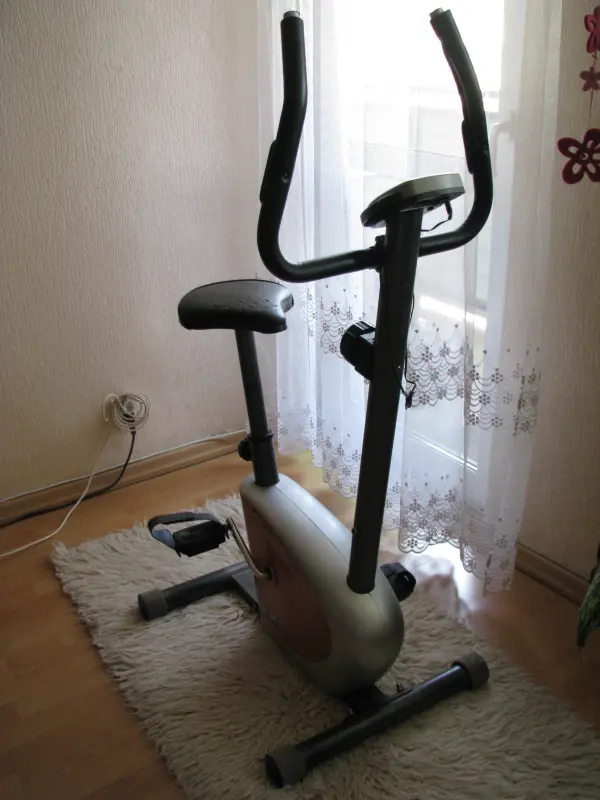 Rower magnetyczny stacjonarny Body Sculpture BC-1670 / Smart