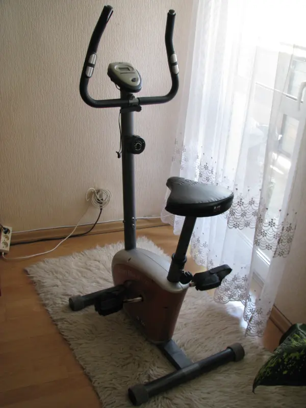 Rower magnetyczny stacjonarny Body Sculpture BC-1670 / Smart