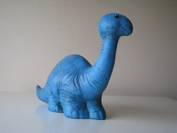 Sympatyczny dinozaur – duża figurka ceramiczna  