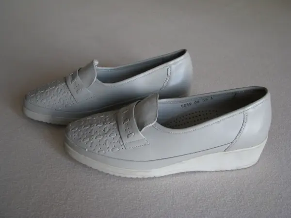 Wygodne buty damskie, rozm. 38 skóra naturalna 