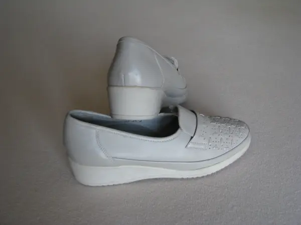 Wygodne buty damskie, rozm. 38 skóra naturalna 