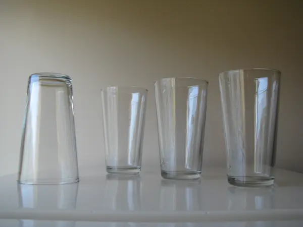 Wysoka szklanka transparentna 0,5 l, pokal szklany, kufel 4 