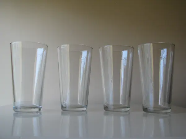 Wysoka szklanka transparentna 0,5 l, pokal szklany, kufel 4 