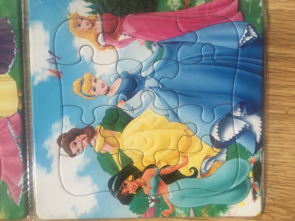 Zestaw 3 mini puzzli księżniczki Disney z ich kolorowankami