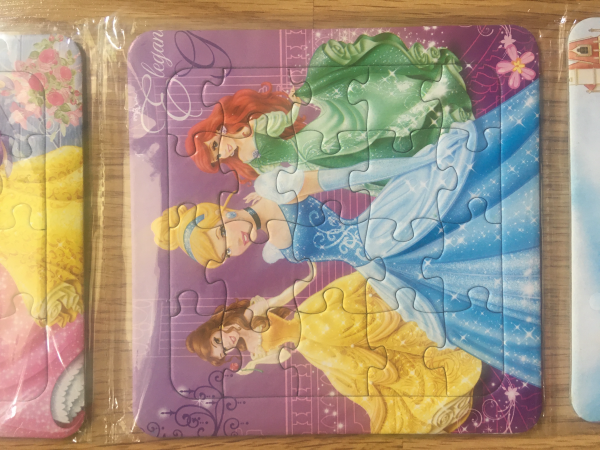 Zestaw 3 mini puzzli z kolorowankami księżniczki Disney