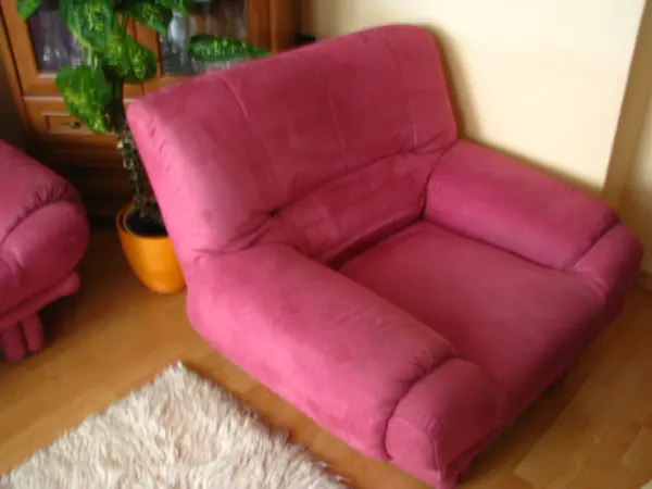 Zestaw wypoczynkowy: kanapa i fotel KLER Scarlet 3 +1